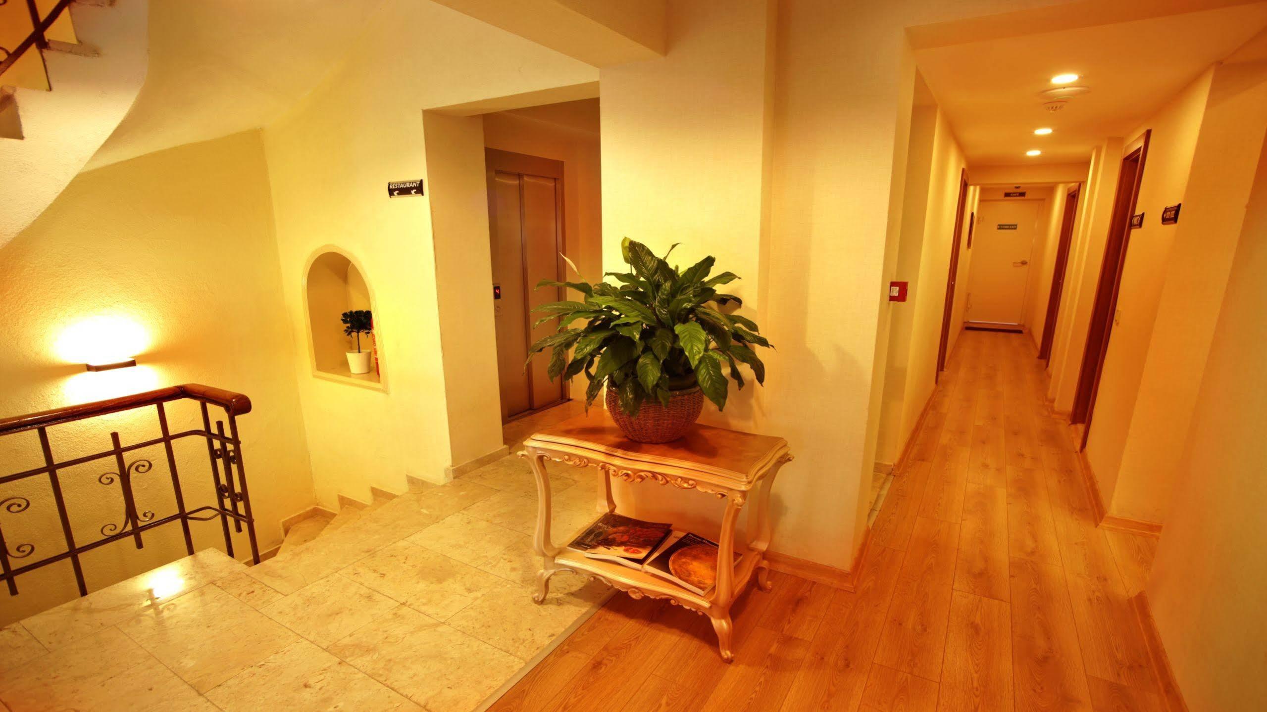 Sisli Mls Hotel Istanbul Bagian luar foto